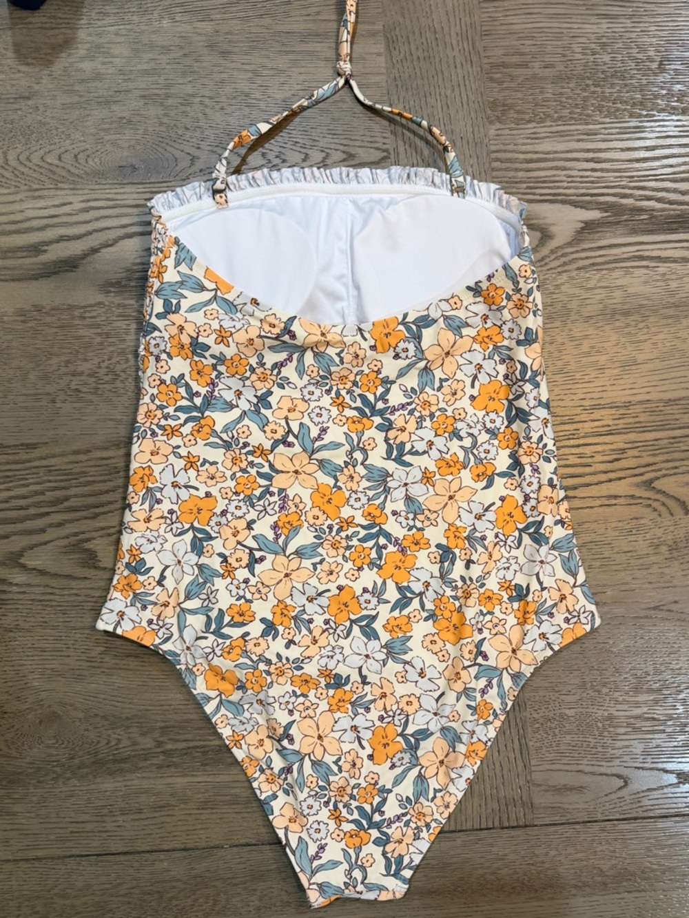 Cupshe Peach Floral Shirred Halter One-Piece Swimsuit with Orange Flowers - Picture 4 of 5